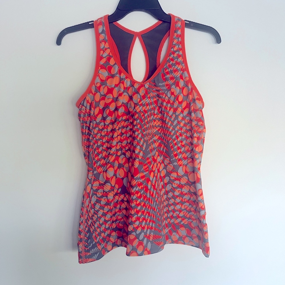 Xersion workout tank Sz M Orange w gray/olive